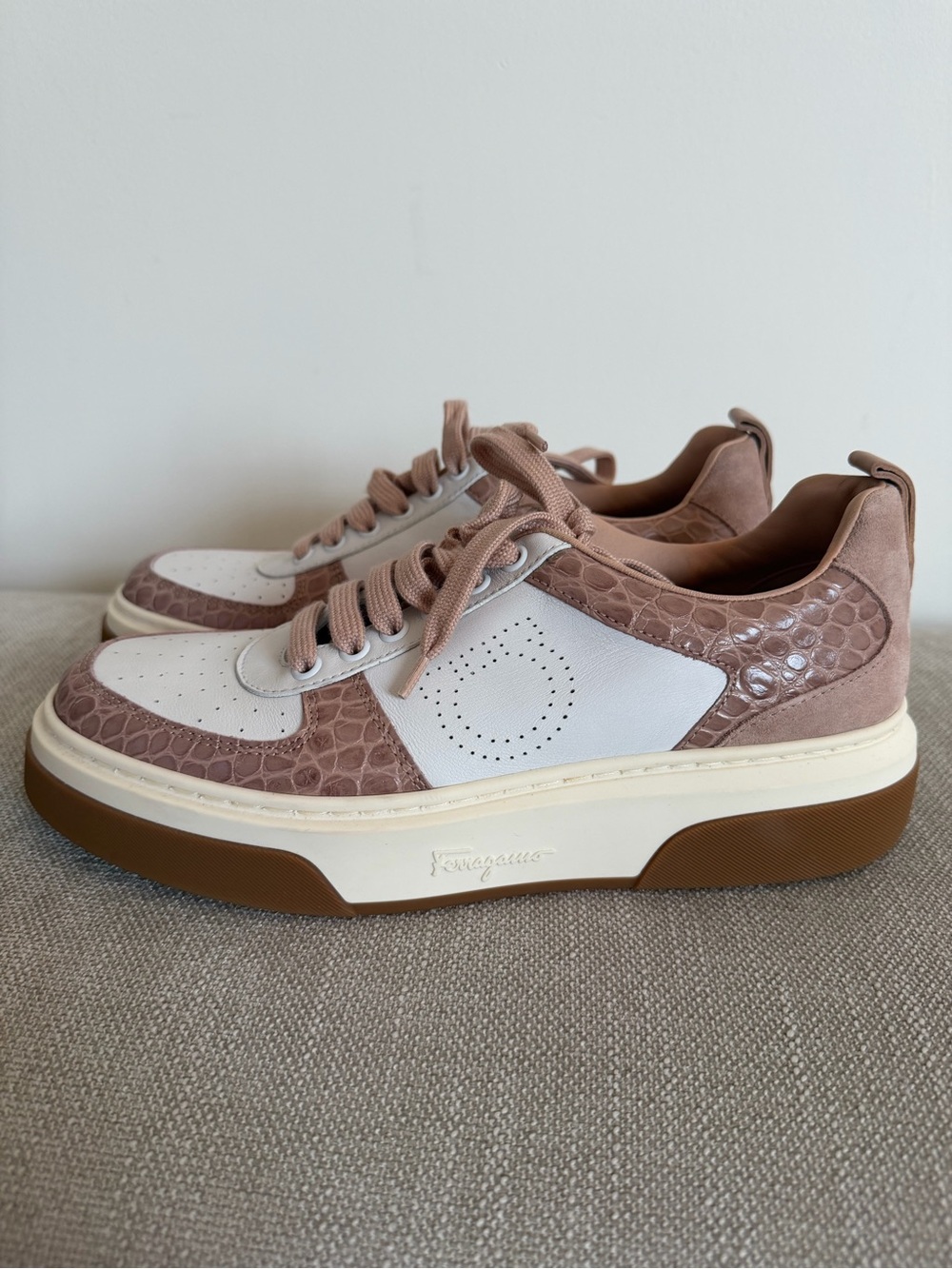 Salvatore Ferragamo NEW Pink, White and Brown Leather Sneakers/ size 8.5 - Picture 4 of 7